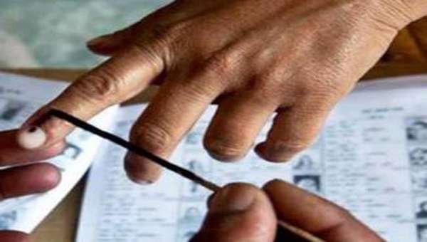 लोकसभा चुनाव : चौथे चरण की वोटिंग जारी, 9 राज्यों की 72 सीटों पर हो रहा है मतदान