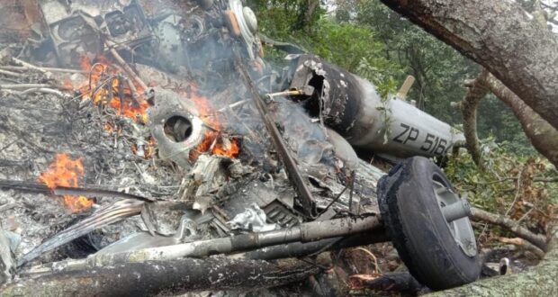 कून्नूर में सीडीएस बिपिन रावत का हेलीकॉप्टर क्रैश, विमान में सवार 14 लोगों में से पांच लोगों की मौत और दो अन्य की स्थिति गंभीर