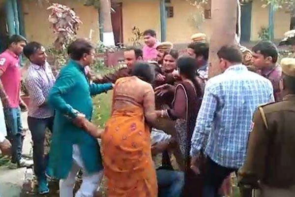 राजस्थान: बीजेपी MLA के पति ने मारा पुलिसवाले को थप्पड़, थाने में मचा बवाल