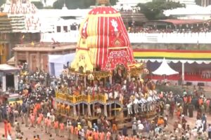 आस्था का सैलाब: भगवान जगन्नाथ की रथ यात्रा शुरु, विदेशों से भी पहुंचे भक्त