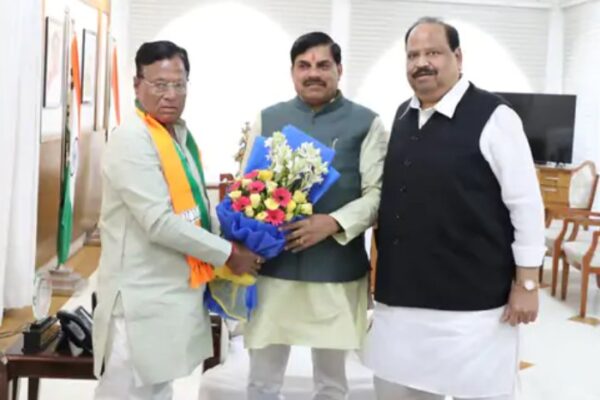 रतलाम : मनोहर पोरवाल RDA अध्यक्ष बने, प्रवीण सोनी और गोविंद काकाणी उपाध्यक्ष