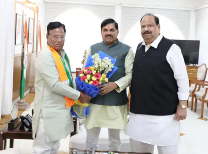 रतलाम : मनोहर पोरवाल RDA अध्यक्ष बने, प्रवीण सोनी और गोविंद काकाणी उपाध्यक्ष