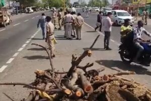 नामली फोरलेन हादसा : ग्रामीणों ने शव रख किया प्रदर्शन, बड़ी संख्या में जिले का पुलिस बल फोरलेन पर तैनात